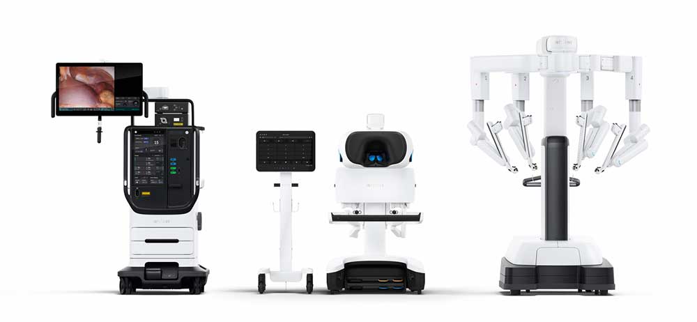 Three different Da Vinci machines